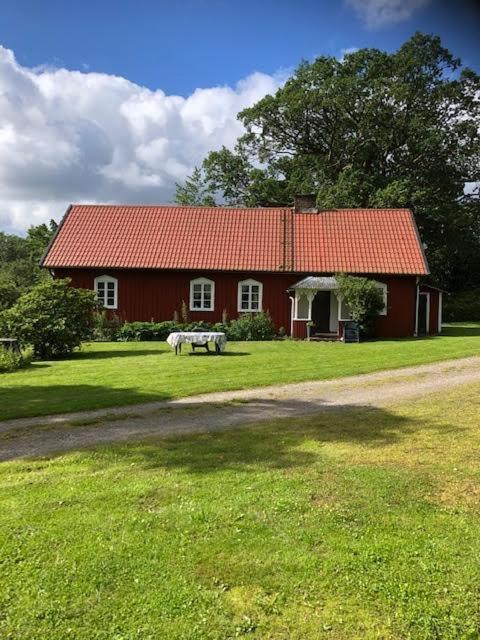 Charmig Hallandslaenga Naera Ullared Bagian luar foto