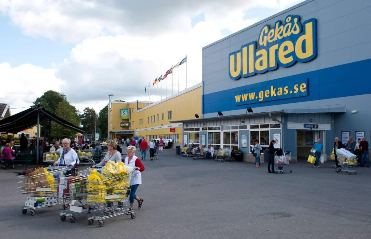 Charmig Hallandslaenga Naera Ullared Bagian luar foto