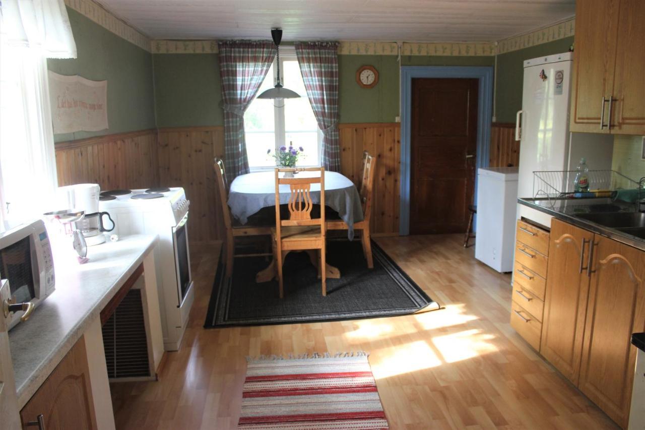 Charmig Hallandslaenga Naera Ullared Bagian luar foto