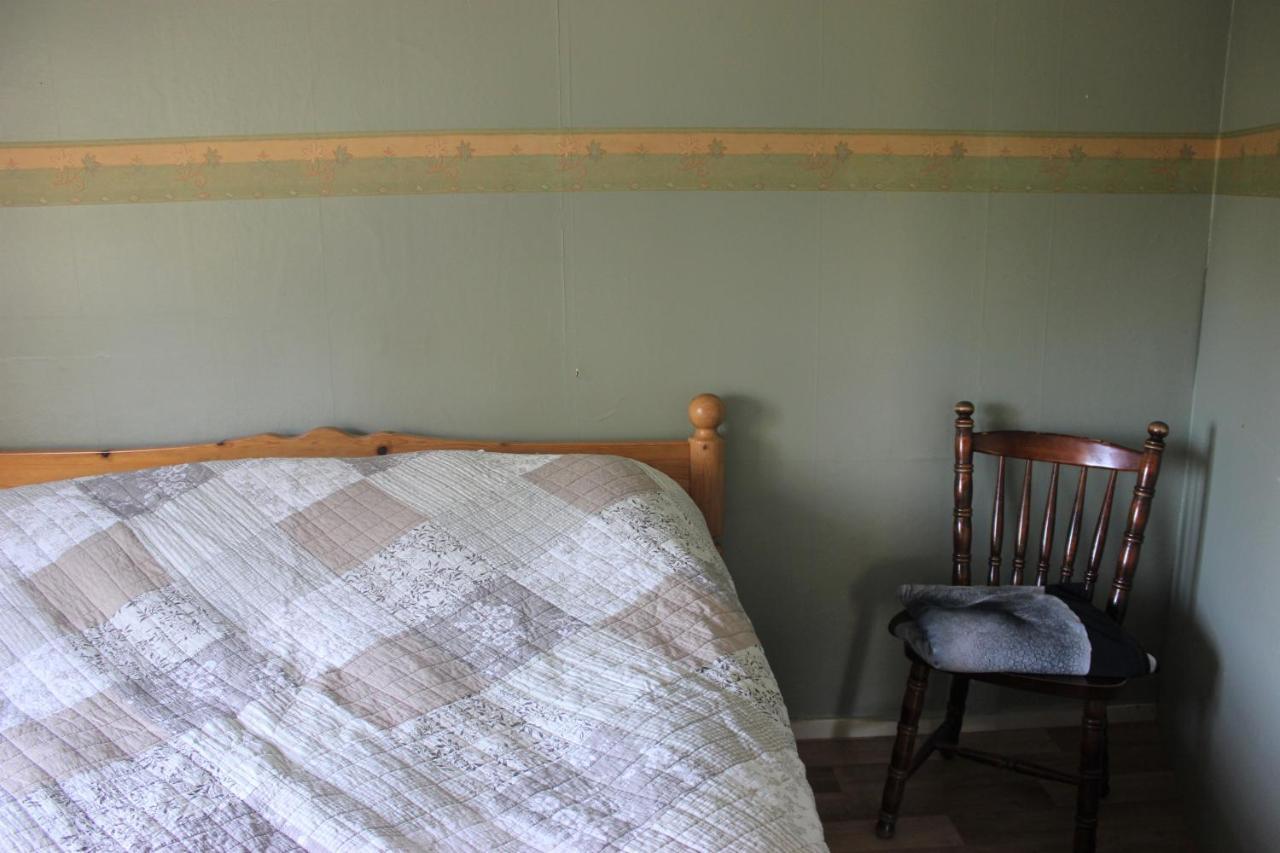 Charmig Hallandslaenga Naera Ullared Bagian luar foto